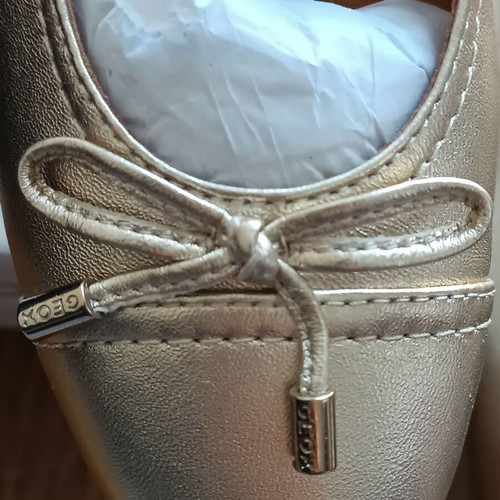 Geox ballerinas gold new, size 38