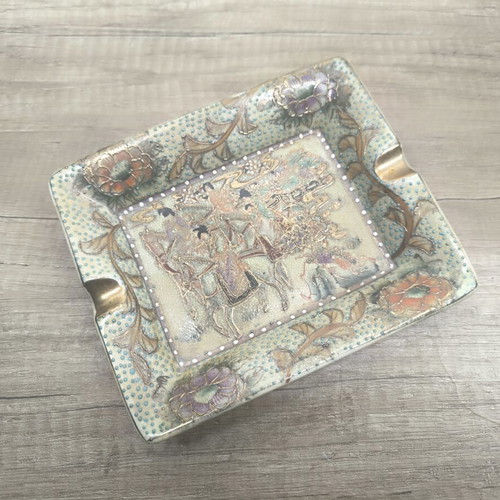 Japanese vintage ashtray hand-painted, like new, 18x15 cm