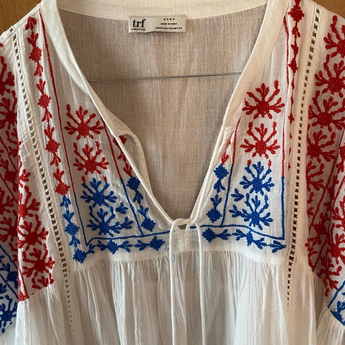 Zara loose blouse with embroidery, new, size XS