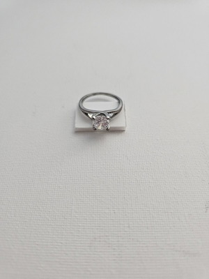 Ring Apefthon silver with clear solitaire crystal like new
