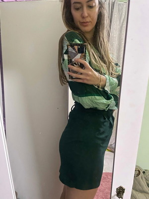 Velvet skirt dark green like new, short with velvet belt