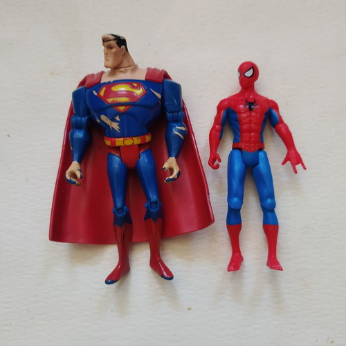 Superman and Spiderman figures set