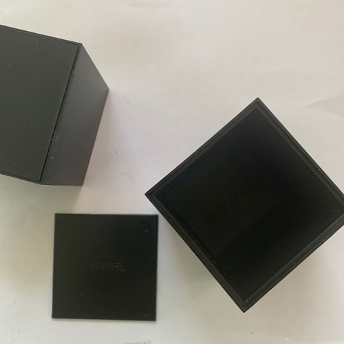 Plastic construction boxes new, 2 pieces 51x51x51 mm with lid