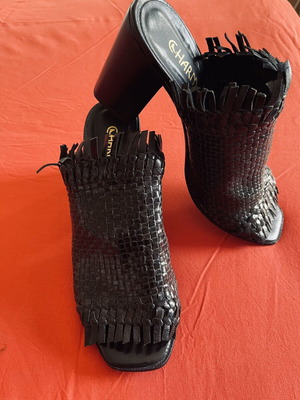 Italian leather mule shoes, size 39, black