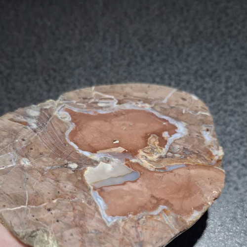Thunderegg Agate half nodule polished, like new, 11.5 cm
