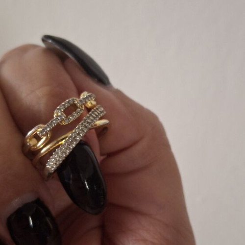 Steel ring in gold color with adjustable opening