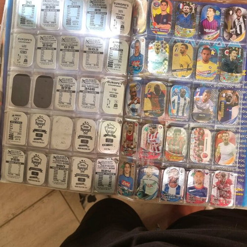 Collectible football and Fortnite albums like new, 2 pieces