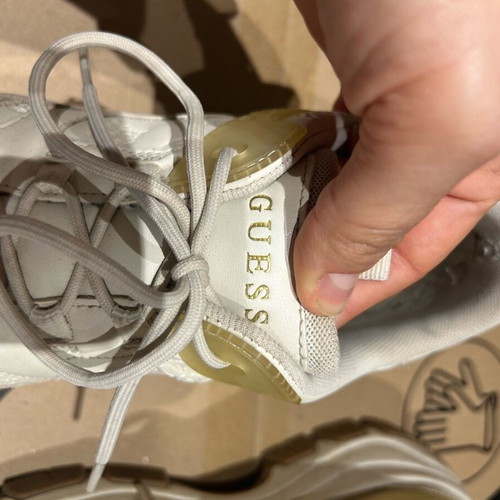 Guess shoes size 40 athletic like new, white and beige