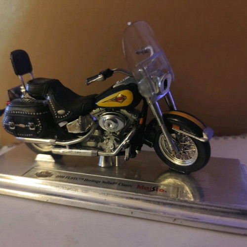 Harley-Davidson 2000 FLSTC Heritage Softail Classic used collectible model
