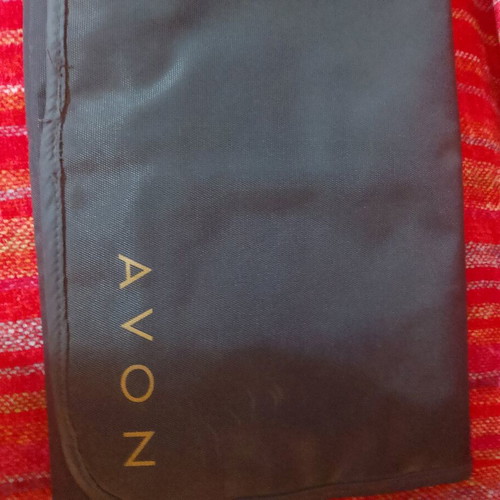 Φάκελος δειγμάτων AVON σαν καινούργιο, σκούρος μπλε ανθεκτικό πλαστικό