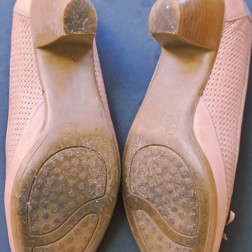 Bournazos women's pumps, beige, size 40