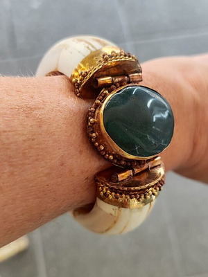 Vintage ethnic horn bracelet with green stone and bronze