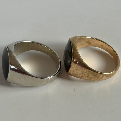 Twin Signet Rings new with factory defects, silver and gold tone