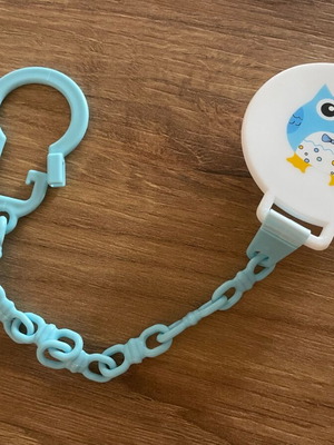 Pacifier clip like new