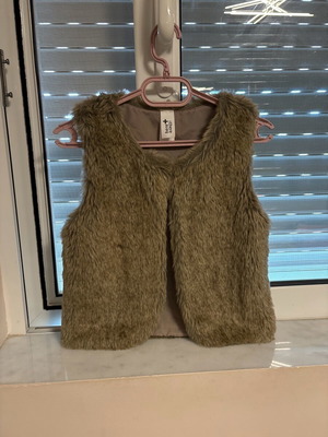 Fur vest No 12-14 beige and brown like new