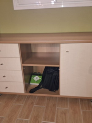 Storage furniture with drawers like new, large capacity