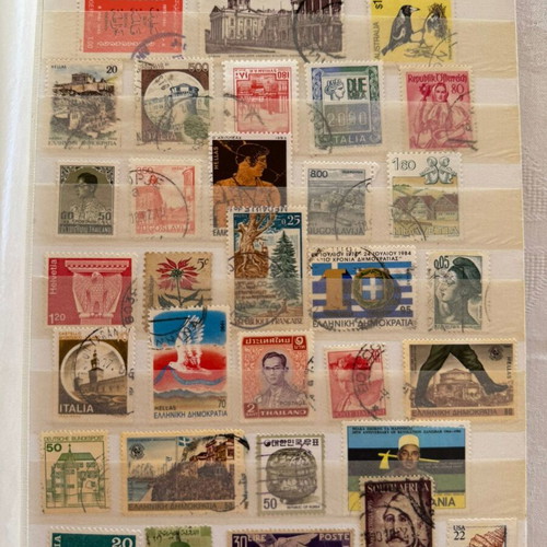 Stamp album collection #1037 like new, 16 pages, international