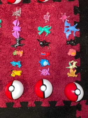 Pokemon figures with balls like new, all together