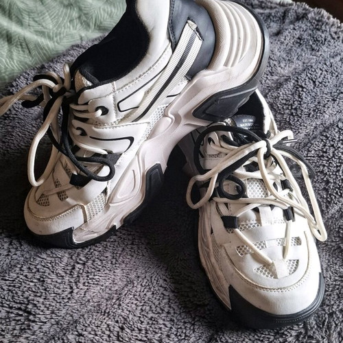 Mairiboo sneakers like new, black and white, size 39