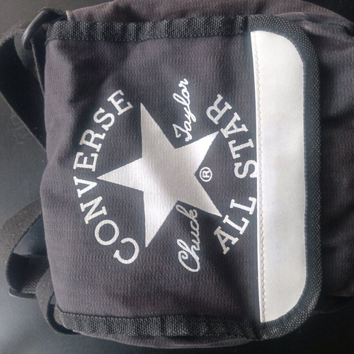Τσαντάκι ώμου Converse μεταχειρισμένο, μαύρο και άσπρο