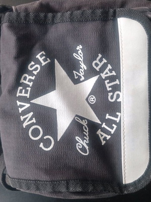 Τσαντάκι ώμου Converse μεταχειρισμένο, μαύρο και άσπρο