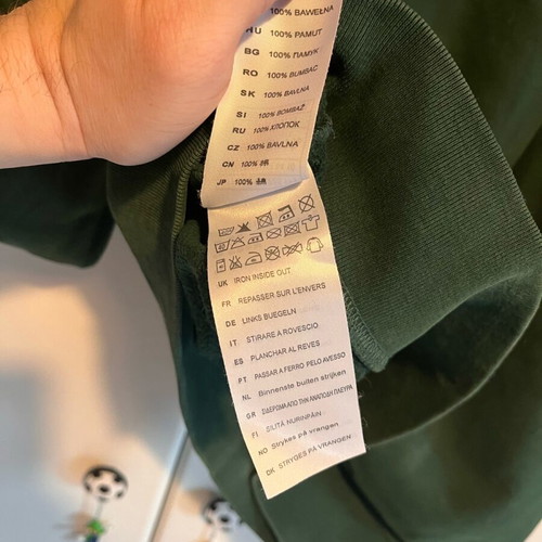 Carhartt hoodie size L very good condition, green