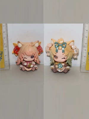 Anime neko cat figure miniatures, set of 2