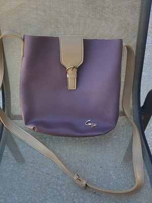 Gogo shoulder bag like new, beige and purple faux leather