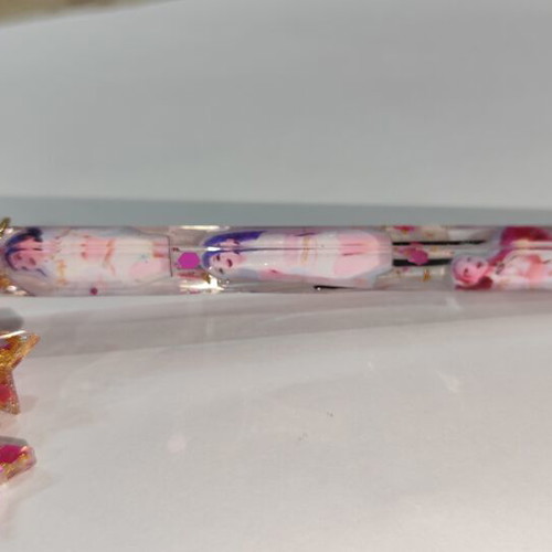 Liquid glitter pen Huntrix handmade, personalized resin