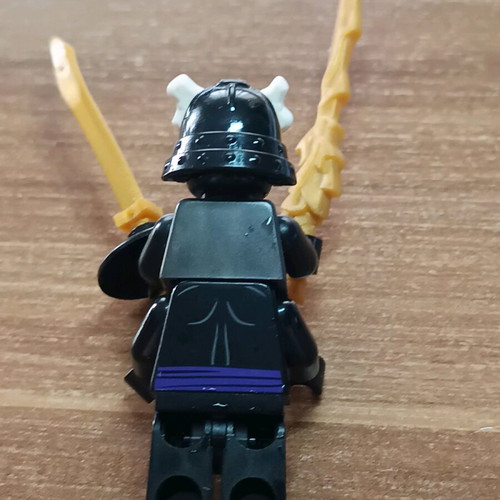 Lego Ninjago Lord Garmadon rare figure like new with swords