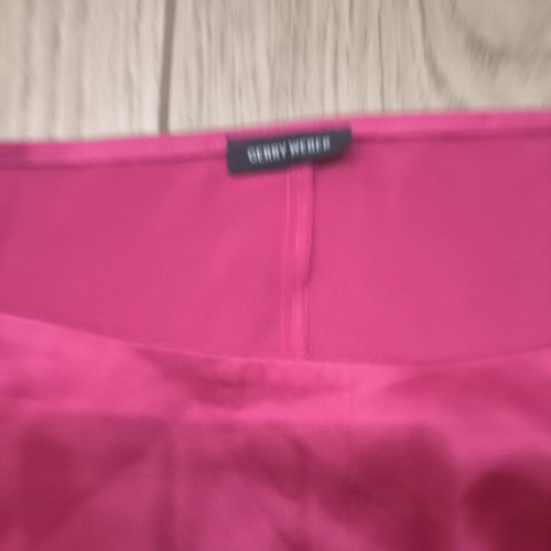 Gerry Weber Satin Top like new, pink, sizes M/L