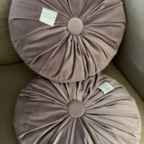 Set of 2 decorative pillows