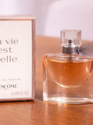 La Vie Est Belle mini perfume 4ml like new