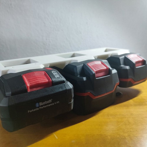 Parkside battery holder for three batteries new, 3D printed