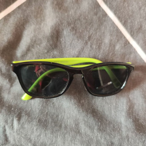 Sunglasses like new, green