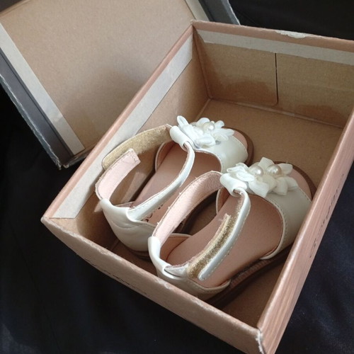Gorgino Baptism Sandals for Girl Ecru, Size 19, Like New