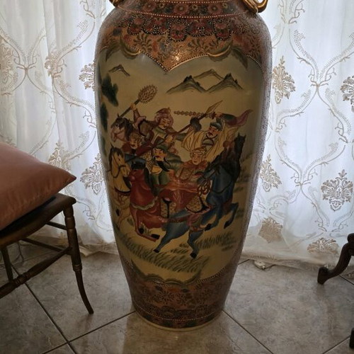 Chinese/Japanese Satsuma floor vase 1.55m like new, handmade