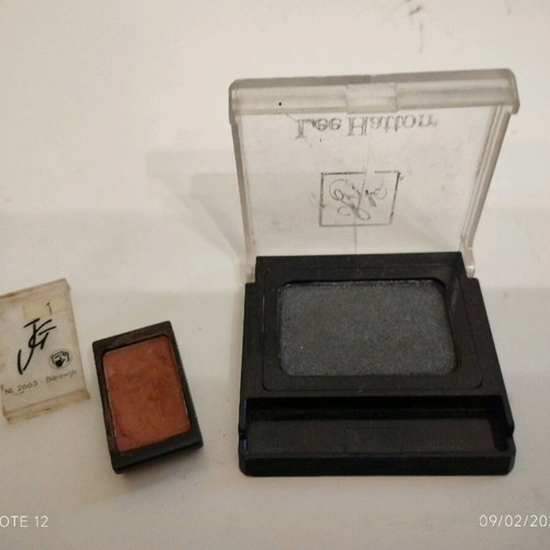 Eyeshadow set used JG brown matte and Lee Hatton light black unused