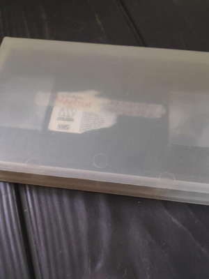 Disney Aladdin and the King of Thieves VHS like new, dubbed
