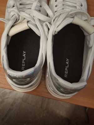 Replay sneakers σαν καινούργιο, μέγεθος 41, άσπρα αθλητικά παπούτσια