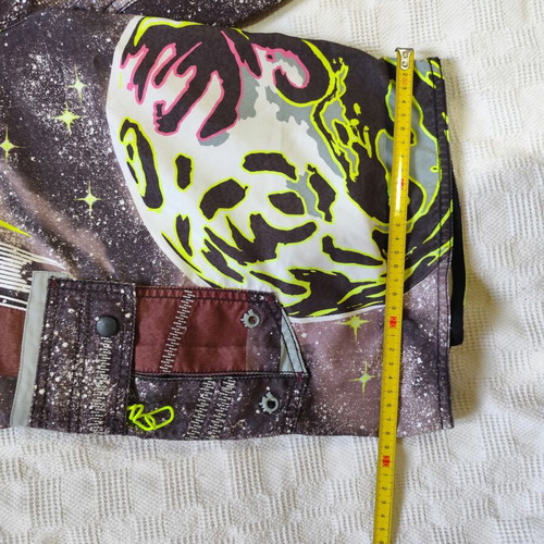 Quiksilver swim shorts used, size 30, multicolor