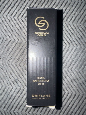 Κραγιόν ματ Oriflame καινούργιο με φόρμουλα περιποίησης χειλιών