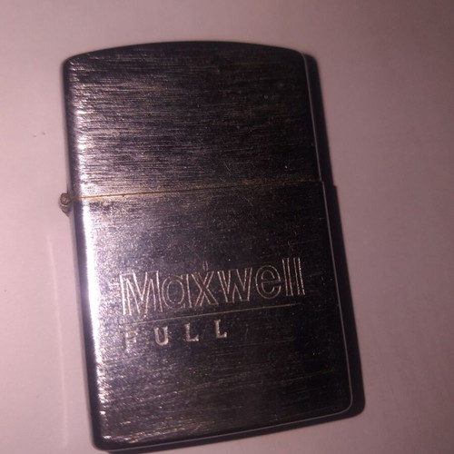 Maxwell lighter like new, vintage Zippo style, pack of 4 pieces