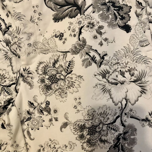 Zara Woman XL trousers with black and white floral pattern