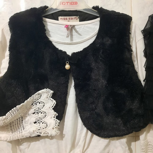 Branded girls' clothes no.8 like new, 3 pieces