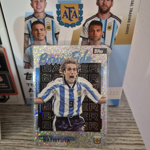 Gabriel Batistuta collectible card in excellent condition