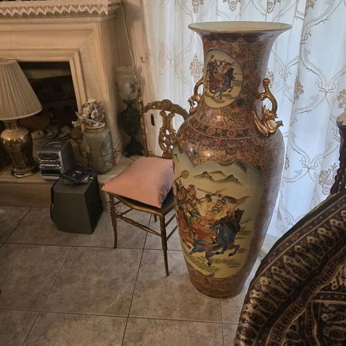 Chinese/Japanese Satsuma floor vase 1.55m like new, handmade
