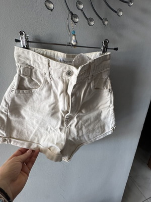 Stradivarius beige denim shorts like new, size XXS