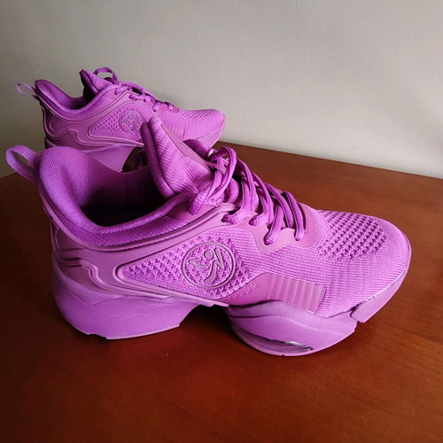 Zumba wear shoes new, size 37-37.5, purple