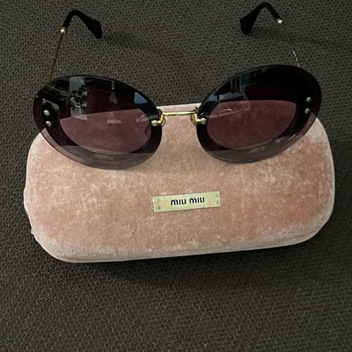 Miu Miu SMU 10R sunglasses women’s size 64-17, like new, violet gradient lenses